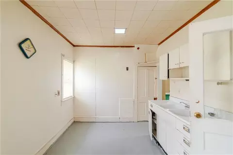Kitchen - 1017 S 5th St, Atchison, KS 66002 photo 6 of 7