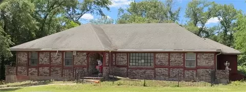 6940 Renner Rd, Shawnee, KS 66217