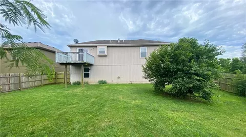 Exterior - 7104 E 163rd Ter, Belton, MO 64012 photo 2 of 2