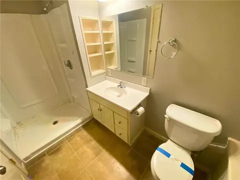 Bath - 7104 E 163rd Ter, Belton, MO 64012 photo 1 of 3