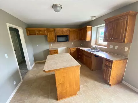 Kitchen - 7104 E 163rd Ter, Belton, MO 64012 photo 1 of 1