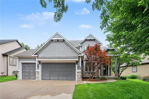 24012 St Andrews Ct, Paola, KS 66071