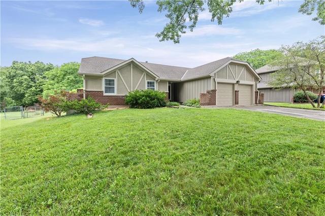 9700 N Charlotte St, Kansas City, MO 64155