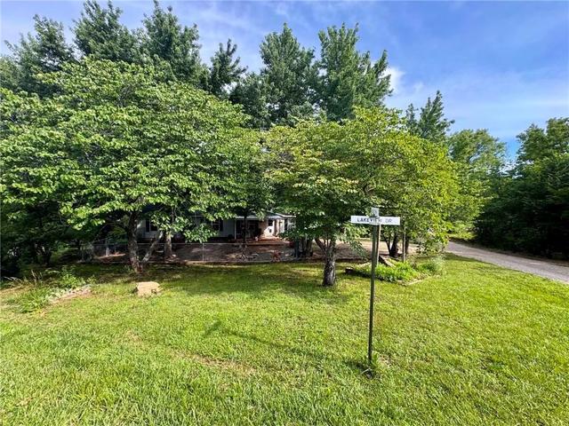 9534 Lakeview Dr, Ozawkie, KS 66070