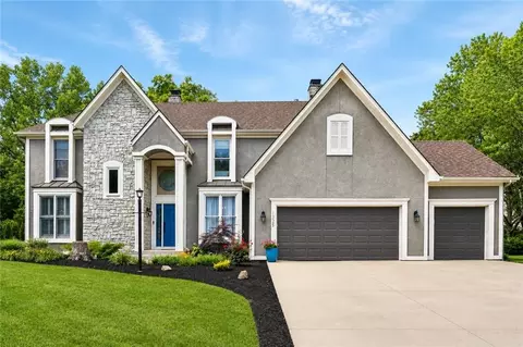 1325 Inverness Dr, Lawrence, KS 66049