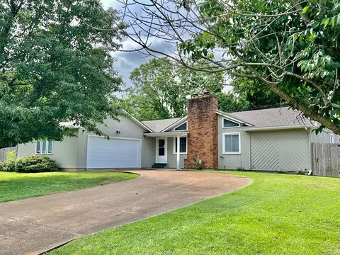 2708 Wilson Ave, Parsons, KS 67357