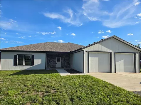 125 NW 171 Rd, Warrensburg, MO 64093