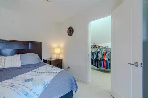 Bedroom - 6301 E 285th St, Freeman, MO 64746 photo 6 of 8