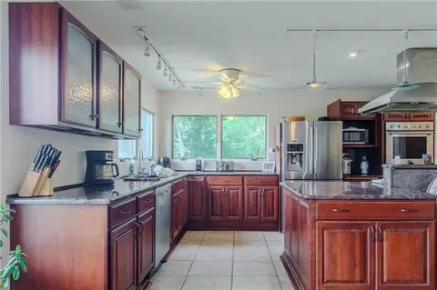 Kitchen - 6301 E 285th St, Freeman, MO 64746 photo 2 of 10