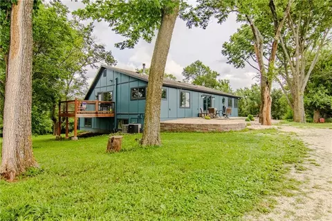 Exterior - 6301 E 285th St, Freeman, MO 64746 photo 3 of 15