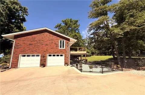 Exterior - 21 SE 215 Rd, Warrensburg, MO 64093 photo 3 of 11