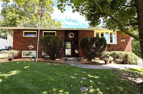 21 SE 215 Rd, Warrensburg, MO 64093