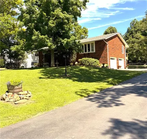 Exterior - 21 SE 215 Rd, Warrensburg, MO 64093 photo 2 of 11