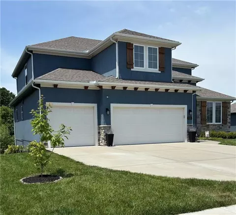 11218 N Michigan Ave, Kansas City, MO 64155