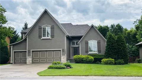 17595 S Brockway St, Olathe, KS 66062