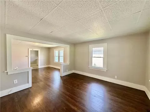 Living - 3209 Mitchell Ave, Saint Joseph, MO 64507 photo 4 of 5