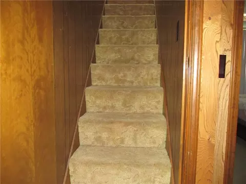Entry Way - 214 W 7th St, Cameron, MO 64429 photo 1 of 1