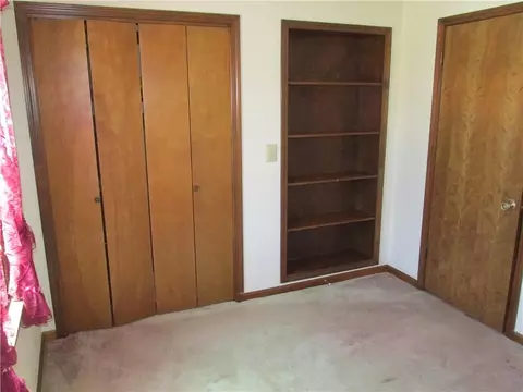 Bedroom - 214 W 7th St, Cameron, MO 64429 photo 3 of 6