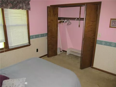 Bedroom - 214 W 7th St, Cameron, MO 64429 photo 6 of 6