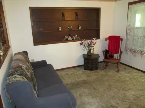 Living - 214 W 7th St, Cameron, MO 64429 photo 1 of 2