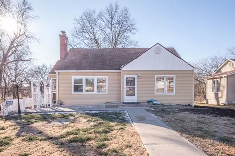 501 NE 87th St, Kansas City, MO 64155