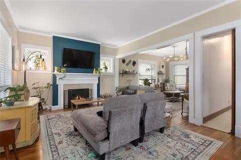 640 S Park Ave, Independence, MO 64052