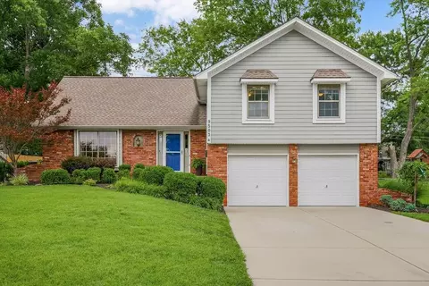 9503 Farley Cir, Overland Park, KS 66212