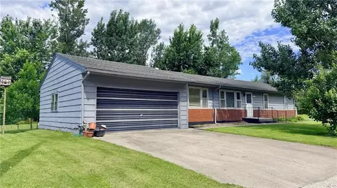 743 S 2nd St, Spickard, MO 64679
