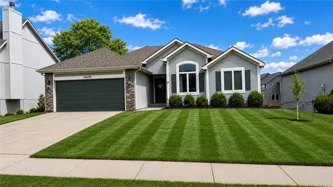 14609 N Derby Rd, Smithville, MO 64089