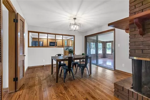 Dining - 12162 E 39th Ter, Independence, MO 64052 photo 1 of 2