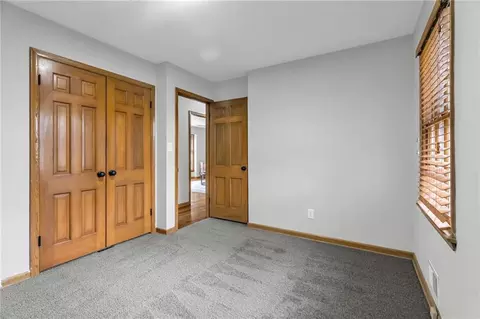 Bedroom - 12162 E 39th Ter, Independence, MO 64052 photo 4 of 6