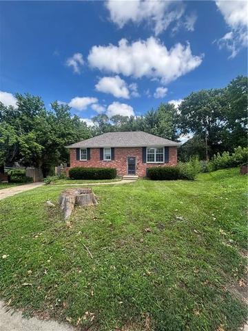 1908 SW 2nd St, Lees Summit, MO 64081
