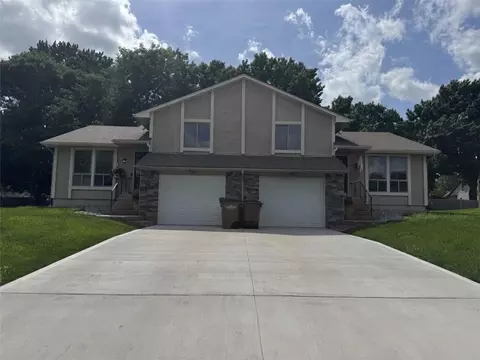 304 N Rice St, Raymore, MO 64083