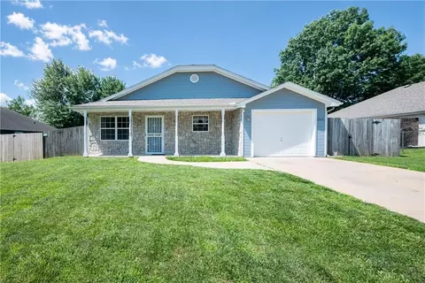 1044 Arrowhead Rdg, Independence, MO 64056