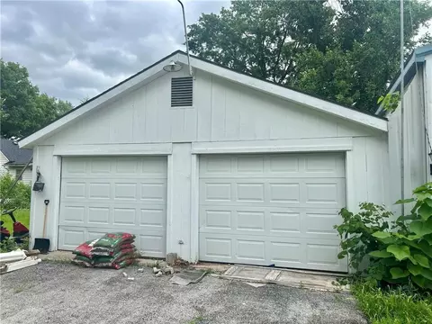 Other - 617 N Houston St, Adrian, MO 64720 photo 7 of 7