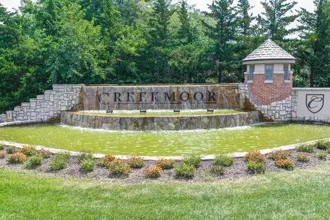 View/Area - 707 Glenn Cir, Raymore, MO 64083 photo 4 of 13