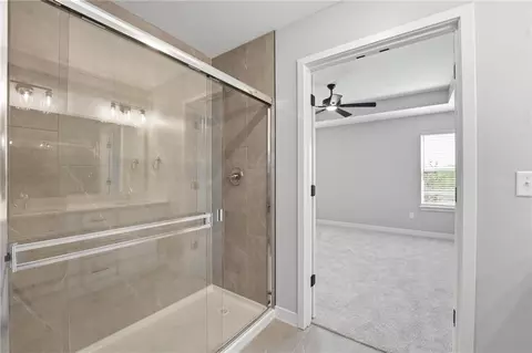 Entry Way - 707 Glenn Cir, Raymore, MO 64083 photo 5 of 5