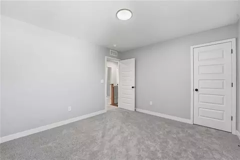 Bedroom - 707 Glenn Cir, Raymore, MO 64083 photo 4 of 10