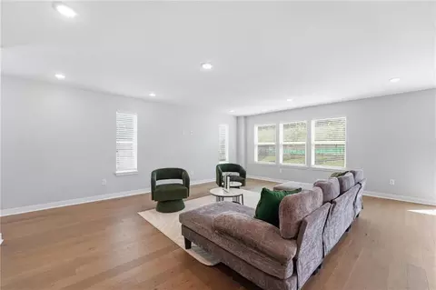 Living - 707 Glenn Cir, Raymore, MO 64083 photo 4 of 4