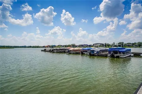 View/Area - 707 Glenn Cir, Raymore, MO 64083 photo 9 of 13