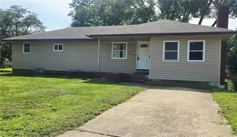 1916 S Stilwell St, Pittsburg, KS 66762