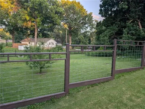 11605 Belmont Ave, Kansas City, MO 64134