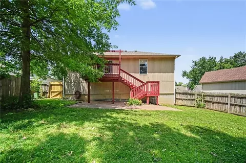 Exterior - 16415 E 4th St, Independence, MO 64056 photo 7 of 9