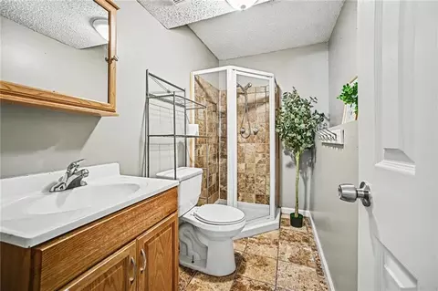 Bath - 16415 E 4th St, Independence, MO 64056 photo 2 of 2