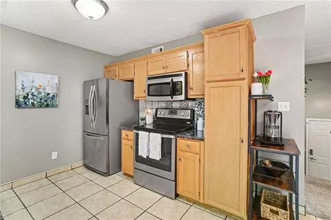 Kitchen - 16415 E 4th St, Independence, MO 64056 photo 2 of 3