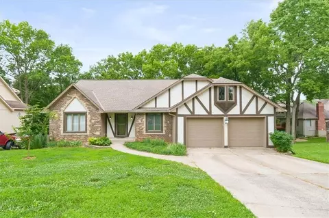 5768 Bower St, Kansas City, MO 64133