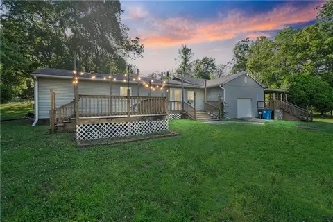 1419 Cr 4550, Coffeyville, KS 67337