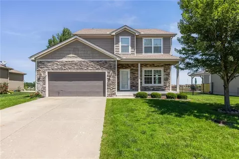 432 E Pawnee St, Gardner, KS 66030