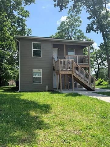 306 W Market St, Warrensburg, MO 64093