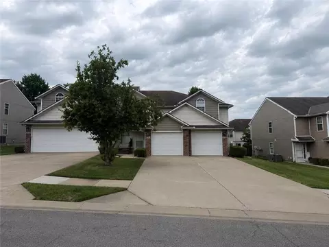10549 E 46th St, Kansas City, MO 64133